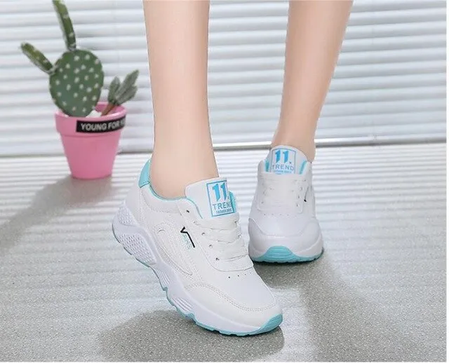 2025 New Winter Women Shoes Warm Fur Plush Lady Casual Shoes Lace Up Fashion Sneakers Platform Snow Boots Big Size 40