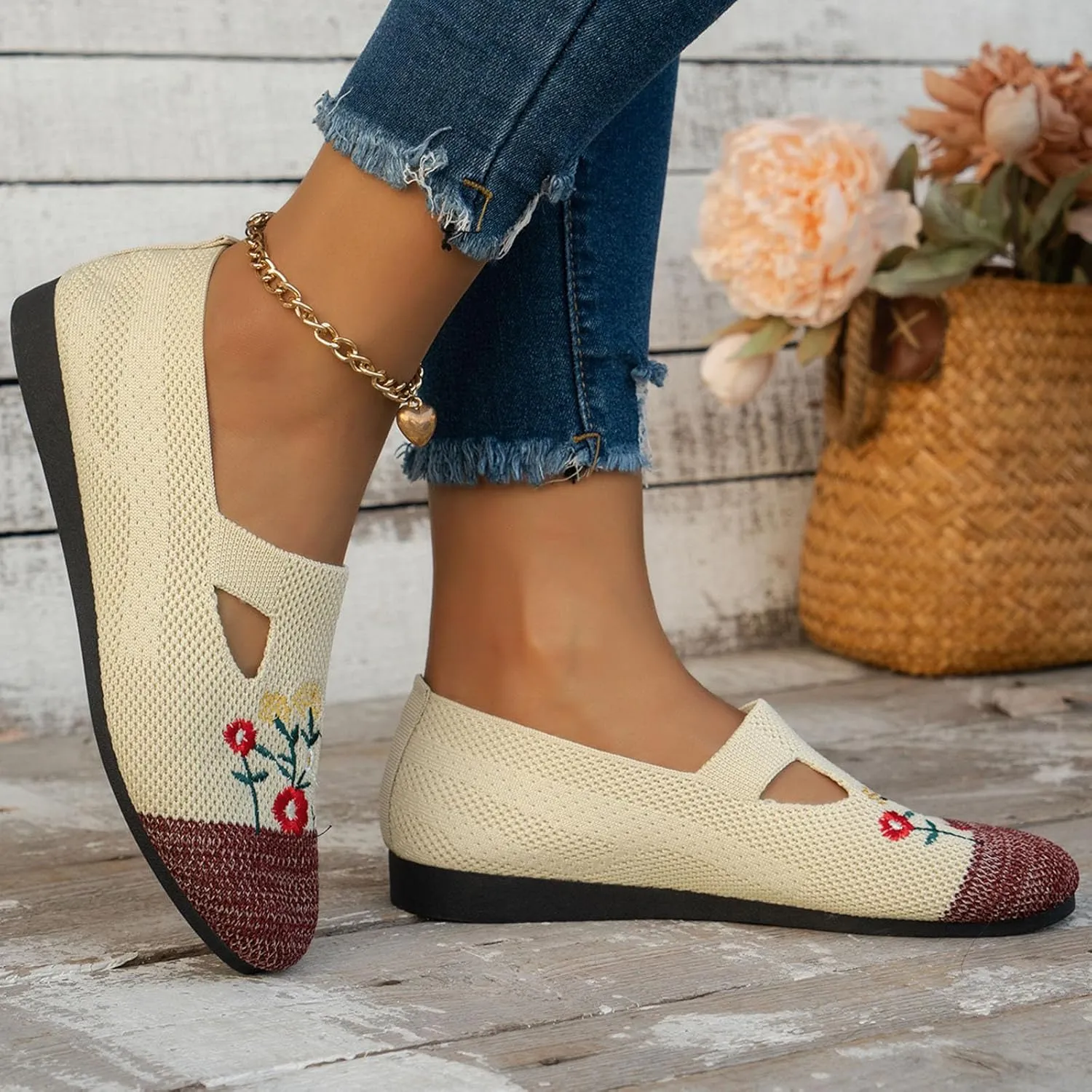 Ladies Fashion Breathable Mesh Knitted Flower Embroidery Flat Bottom Casual Womens Fashion Casual Shoes Wedge Sneaker